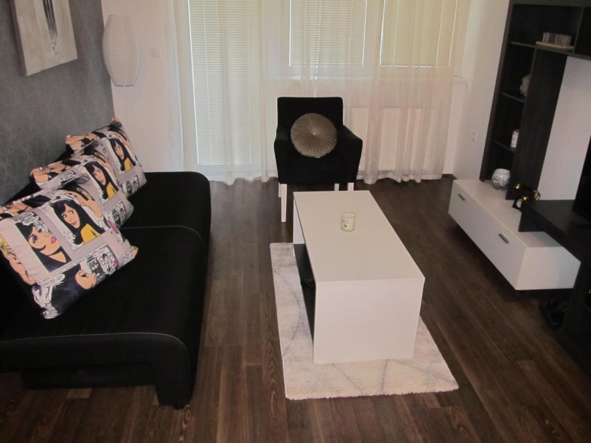 Apartment Ivi034 Kragujevac Ngoại thất bức ảnh